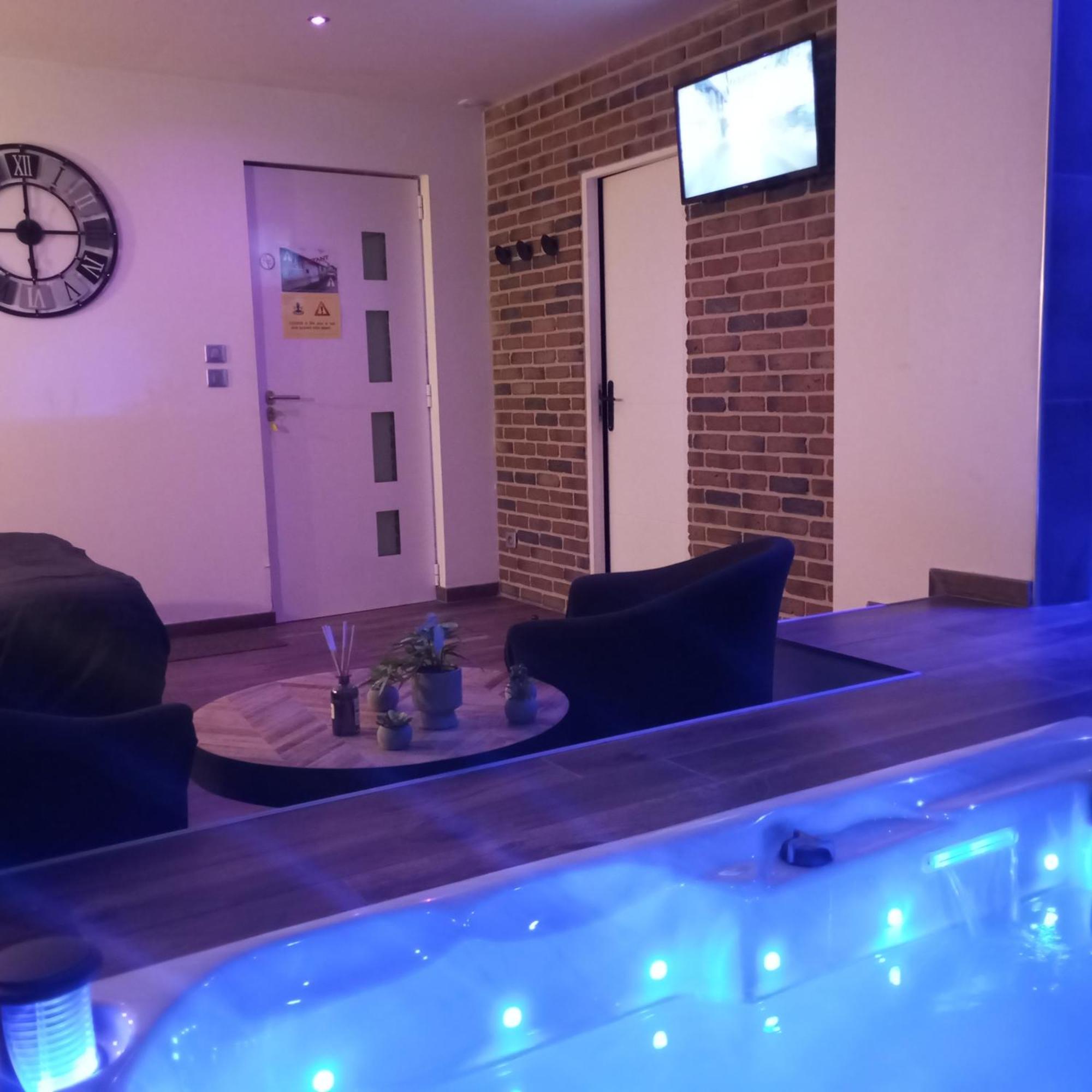 Chambre Romantique Avec Spa Privatif Ferriere-la-Grande Zewnętrze zdjęcie